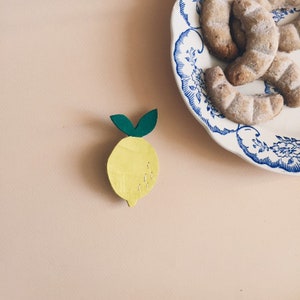 Petit Citron Mignon en cuir fait main avec Amour à La Rochelle image 1