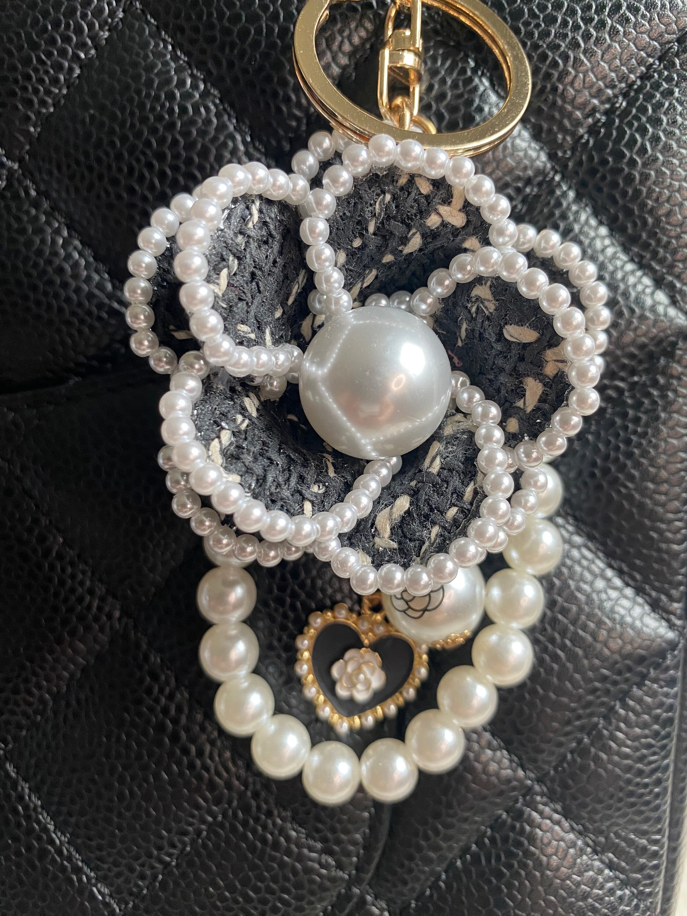 ★Fallett★ Flower keyring padded bag light gray Camellia Flowers Bag Charm Keychain Key Ring Tweed Camellia