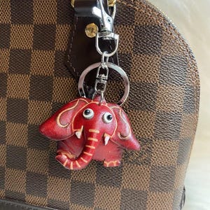 Leather elephant keychain bag charm Keyring new handmade gift