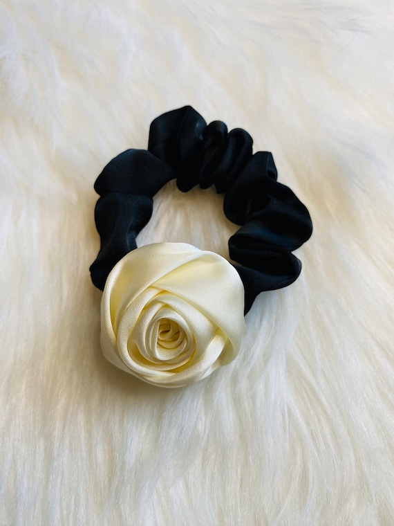 SATIN ROSE HAIR TIE BLACK SATIN ROSE HAIR TIE BLACK
