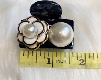Camellia Flower Hair Claws, Luxury Hair Claw, Pearl Hair  display picture 3