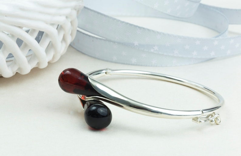 Exclusive Handmade Baltic Amber and Sterling Silver Bracelet 100/% Natural Amber Bangles Women Amber Silver Perfect Gift Cherry Fashionable