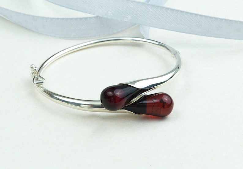 Exclusive Handmade Baltic Amber and Sterling Silver Bracelet 100/% Natural Amber Bangles Women Amber Silver Perfect Gift Cherry Fashionable