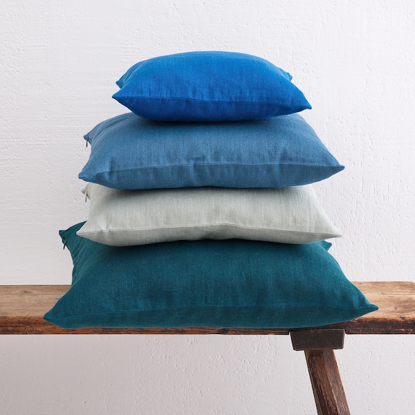 Minimalist Linen Pillow Cover with Zipper Closure - Available in Various Sizes and Colors