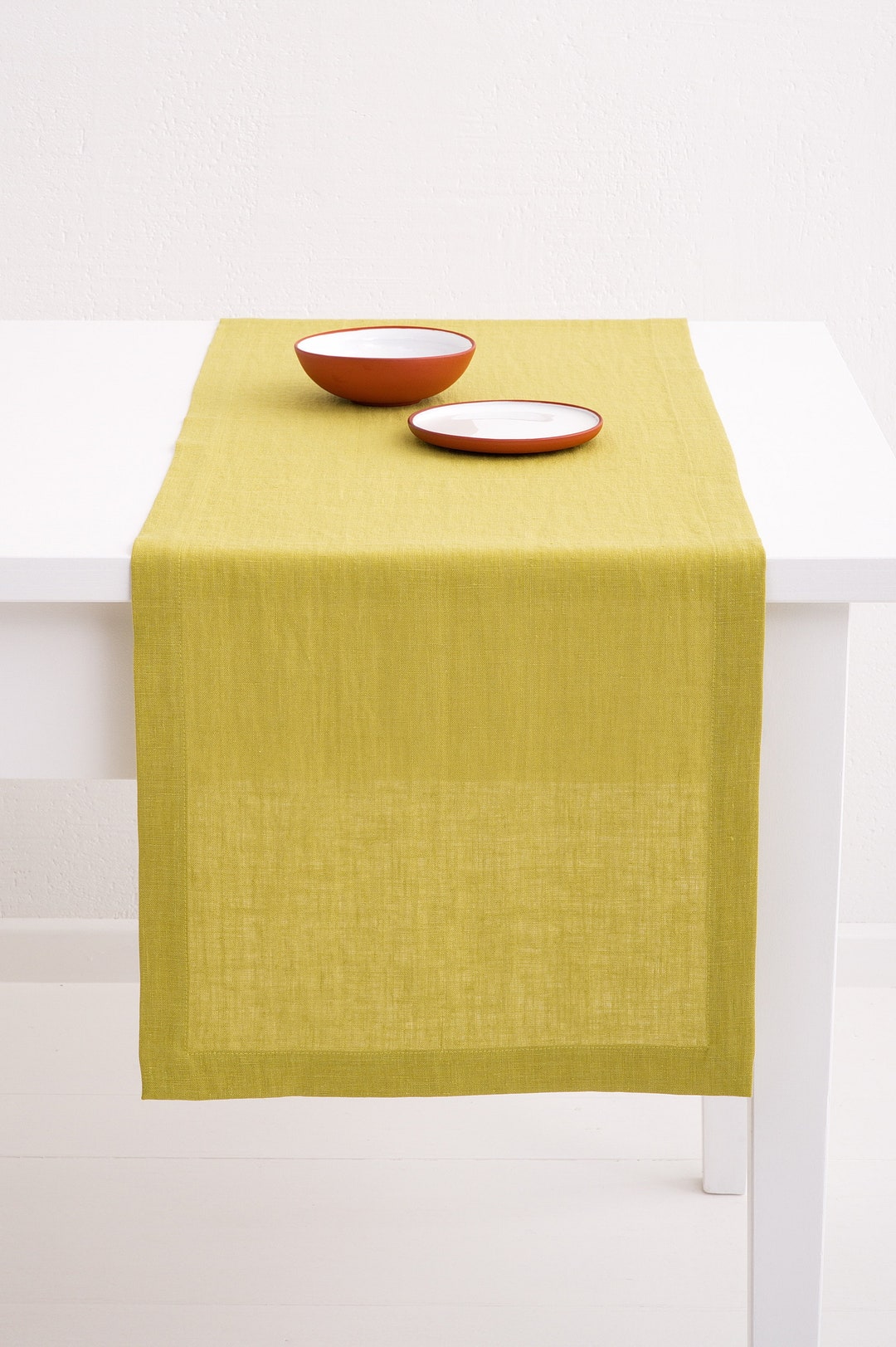 Lime Green Linen Table Runner Introduce Fresh and Revitalizing