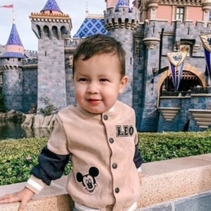 Zauberhafte Kinder Urlaubsjacke: Micky & Minnie Maus Aufnäher
