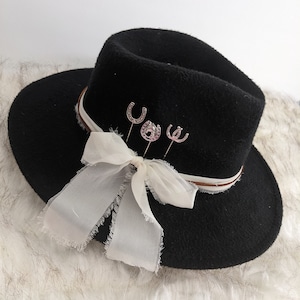 Horseshoe Hat Pins! Update your favorite western hat. Horseshoe Hat Accessory/Western Brooch/Horseshoe Hat Pick/Cowgirl hat Jewelry