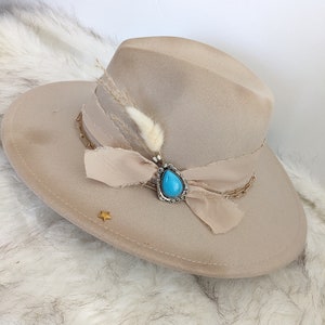 Cowboy Brooch Turquoise Stone Hat Pin! Update your favorite western hat. Pin to purse or scarf! Hat Accessory/Western Brooch