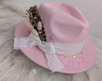 Kids Custom Cowgirl Wide Brim Fedora Hat in Bubblegum pink with hand burned flowers / Western kids hat
