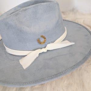 Épingle à Chapeau Rare En Verre émaillé – #85/100, Collection, Occasion