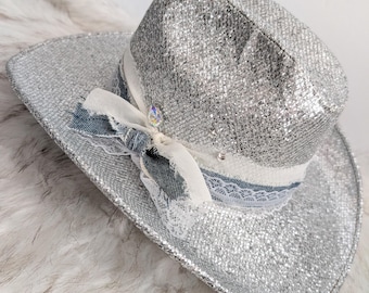 Diamond Dust Western cowgirl hat / Bachelorette Hat/ Western Bridal Party! Western Glam Cowgirl hat