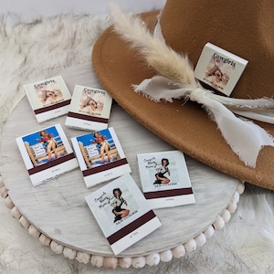 Cowgirl Hat Band Matchbook. Akcesorium do opaski na kapelusz. Cowgirl Matchbook do kapelusza. Odśwież swój ulubiony kapelusz western. Akcesorium do kapelusza/Wybór kapelusza