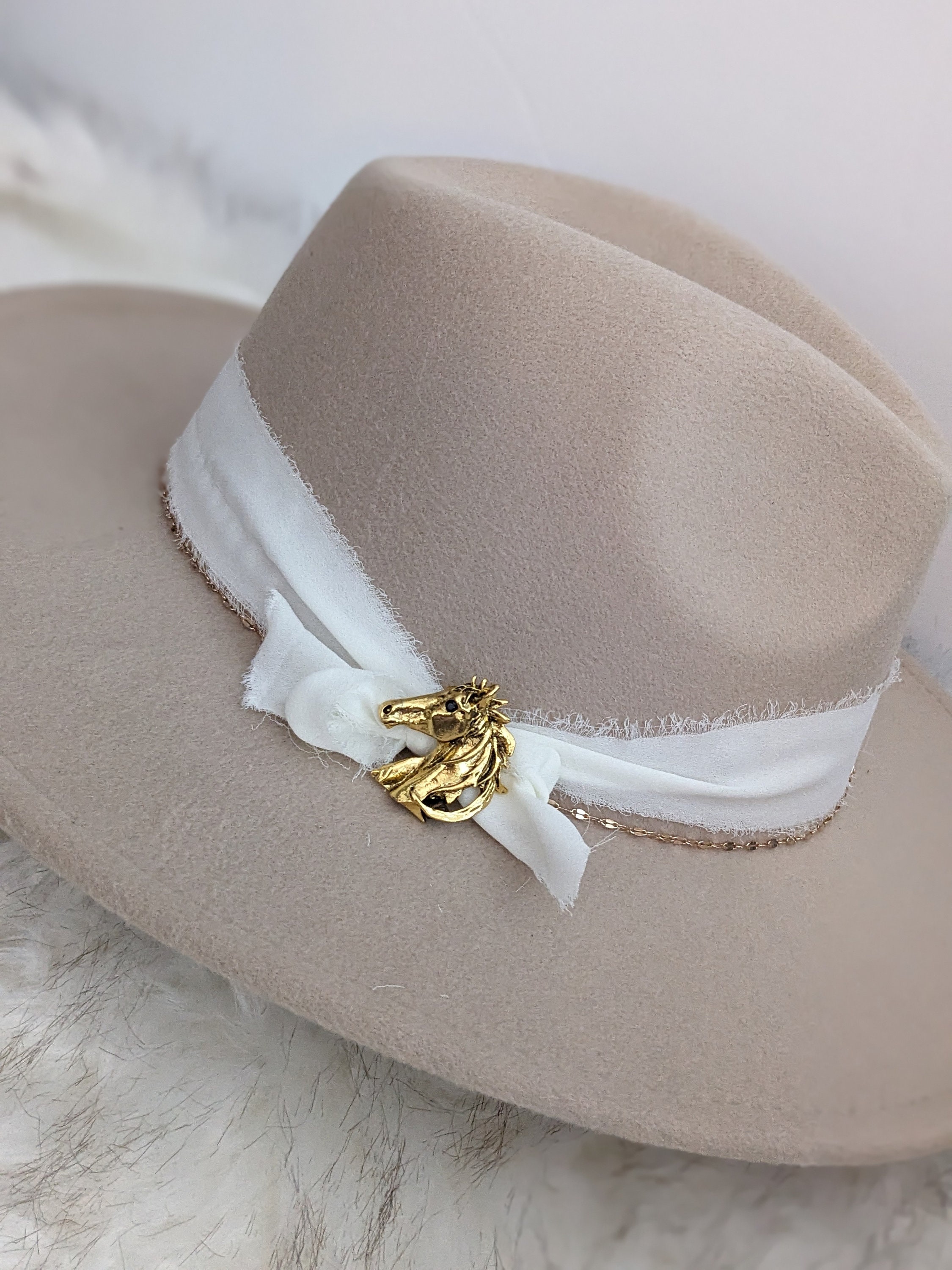Gold Horse Cowgirl Hat Pins! Update your favorite western hat with a beautiful Horse Brooch . Hat Accessory/Western Brooch