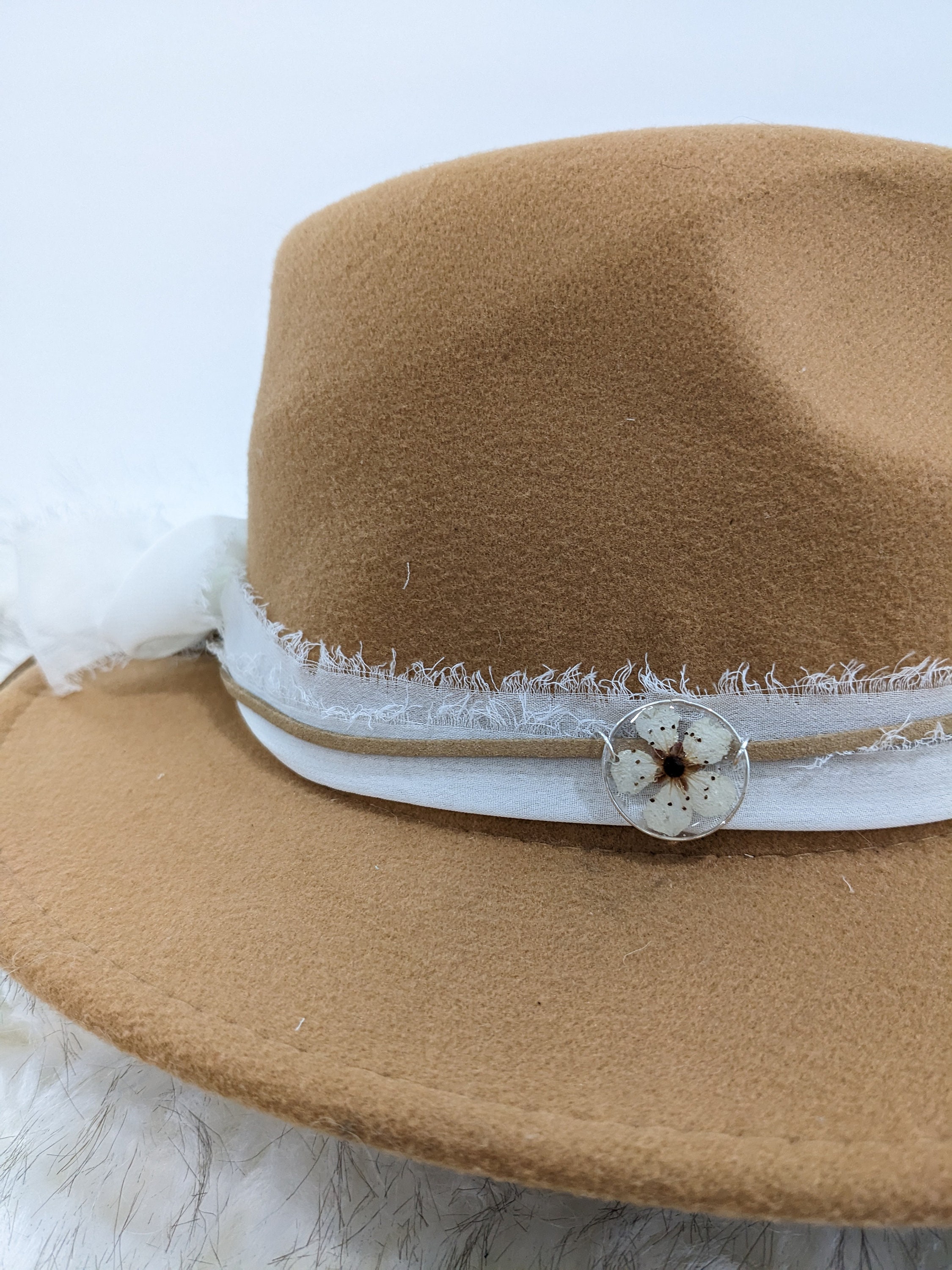 Pressed Flower Concho and Suede Cord Adjustable Hat Band  display picture 1