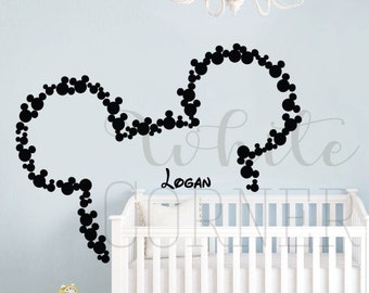 Grand Mickey Mouse Wall Decal - Disney Wall Decal, Mickey Mouse Sticker, Custom Name, Nursery Decor, Decal Over Crib, Cadeau pour son 240