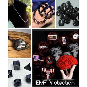Pu&ograve; includere: Pietre di shungite in varie forme e dimensioni, tra cui una collana, un braccialetto, pietre rotonde e una piramide. L'immagine include anche un grafico di un cervello con onde EMF che irradiano da dispositivi elettronici, con il testo "Protezione EMF" e "Shungite cura".