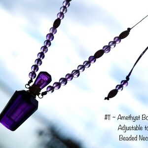 Pu&ograve; includere: Collana di perline di ametista viola con un ciondolo a forma di bottiglia di ametista da 40 mm. La collana &egrave; regolabile a 71 cm.