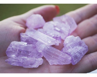Raw KUNZITE Crystal - AA grade - Spodumene - Healing Crystal Lithium Quartz Kunzite Specimen Loose Tumbled Kunzite Pink Kunzite jewelry L78