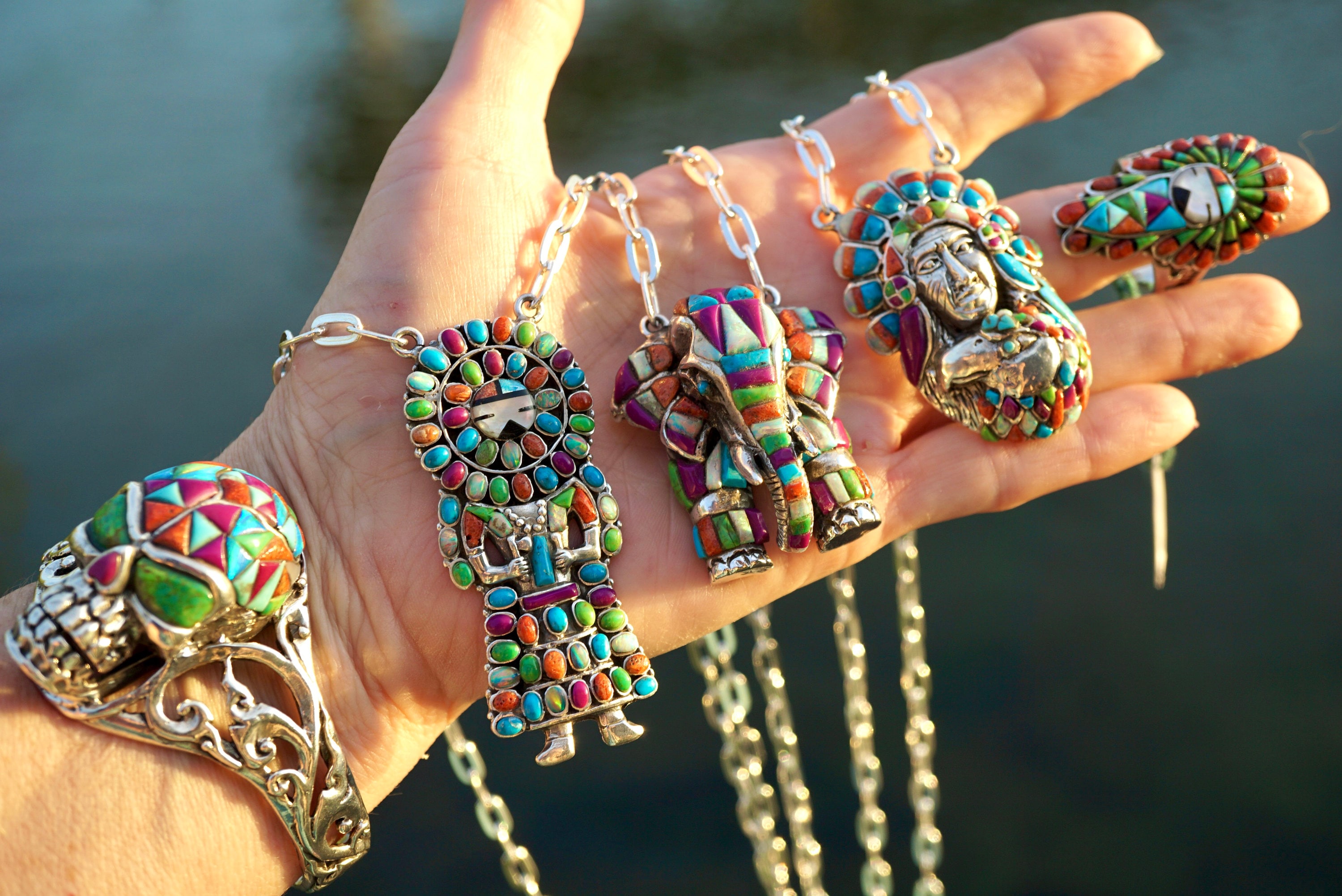Important Lin Laiiwakete Vintage Native American Zuni Turquoise Sterling Silver Bracelet Important Lin Laiiwakete Vintage Native American Zuni Turquoise Sterling Silver Bracelet