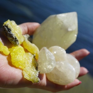 Raw Sulfur from Louisiana - Tumbled Quartz with Sulfur - Brusite Crystal from Pakistan L98