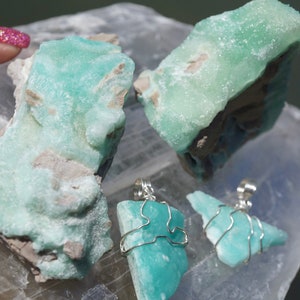 AAA Quality SMITHSONITE Specimen ~ Smithsonite Jewelry (mistaken for HEMIMORPHITE) - Poland ~ Healing Crystal Pendant Sterling silver L117