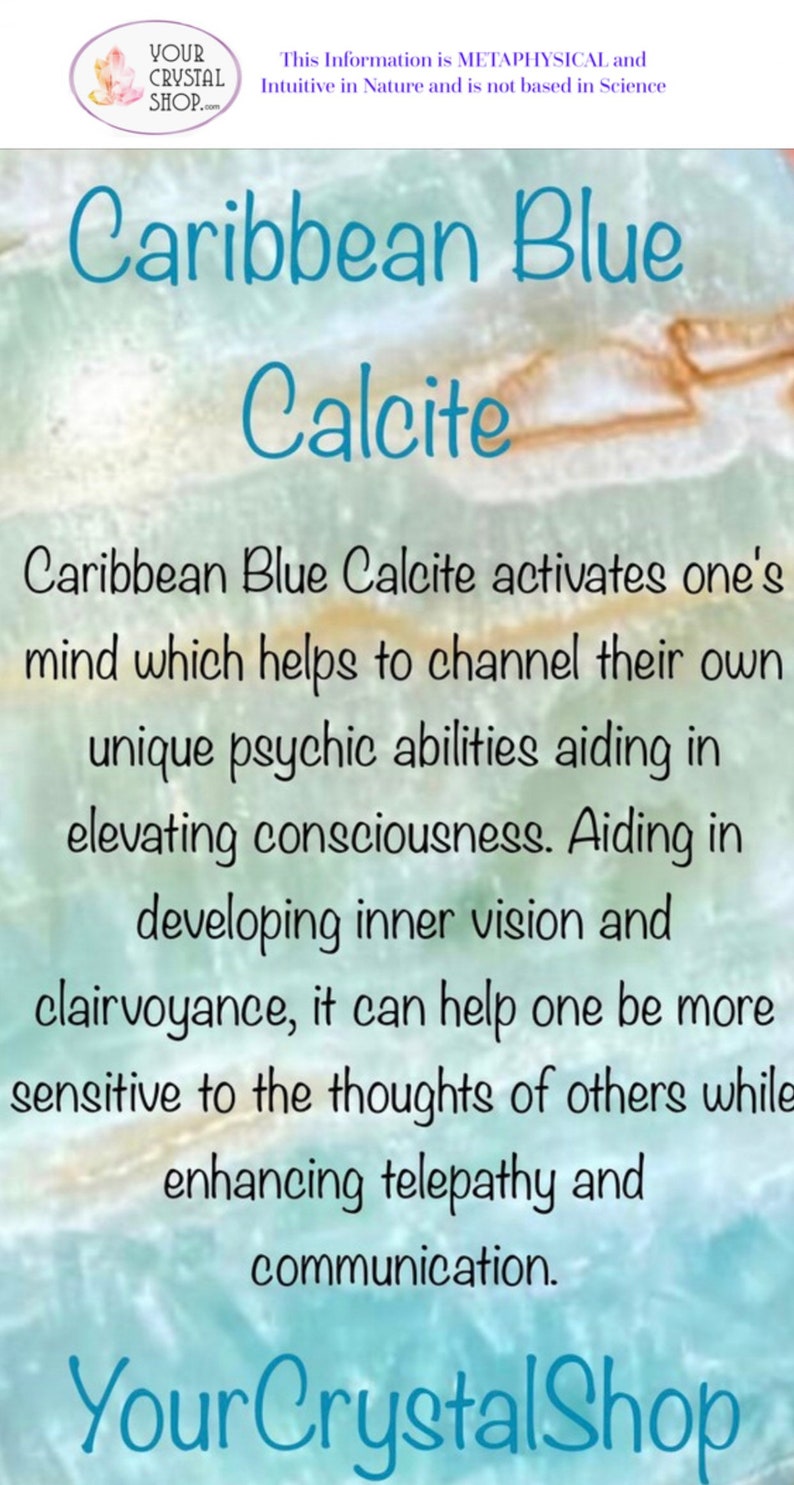 K&ouml;nnte beinhalten: Karibischer blauer Calcit-Kristall mit einem blauen und wei&szlig;en Wirbelmuster. Der Text "Caribbean Blue Calcite activates one's mind which helps to channel their own unique psychic abilities aiding in elevating consciousness. Aiding in developing inner vision and clairvoyance, it can help one be more sensitive to the thoughts of others while enhancing telepathy and communication." ist auf dem Bild zu sehen. Der Text "Your Crystal Shop" befindet sich am unteren Rand des Bildes.