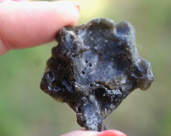 Raw Tektites: Darwinite - Darwin Glass ~ From Meteorite that hit Earth in Tanzania - Quantum Healing and Awakening ~ Like Moldavite ~ MR12