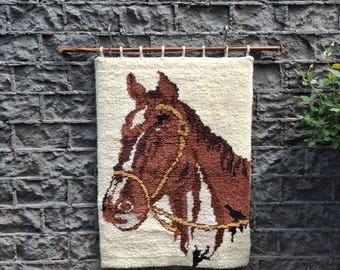 70s horse latch hook tapestry / rug, wool horse latch wall hanging
