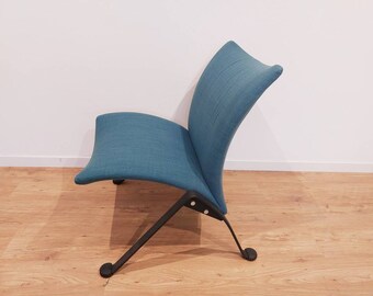 Blue lounge chair PK 22 style