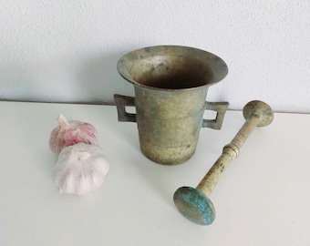 Ancient apothecary mortar and pestle, Late 19th century bronze mortar and pestle