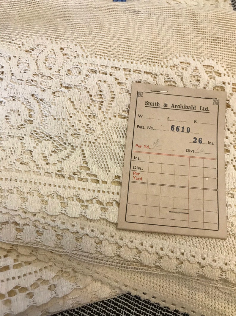Vintage Arts /& Crafts period shabby chic cottage cotton lace curtain panel c1940s 3235