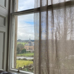 Panneau de rideau en laine de lin et dentelle Madras, design antique gris (116 x 34 po.)