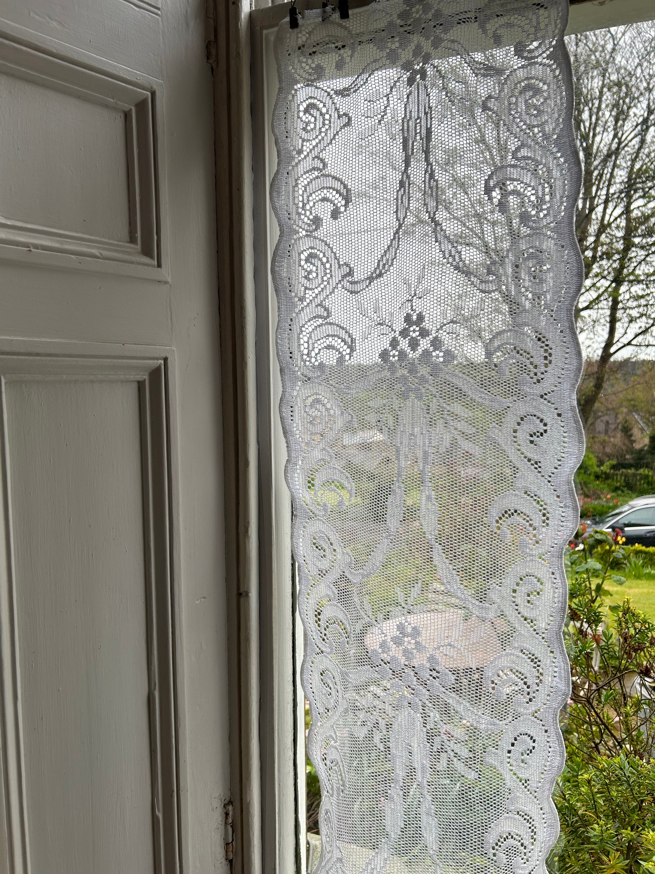 Store romain en acier Laura Ashley Josette fait sur mesure tous cols