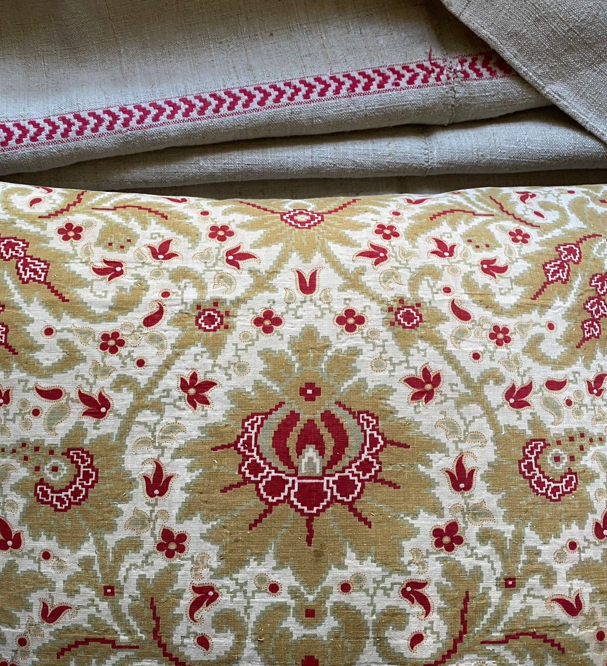 Tapis floral tissé plat - beige 60x90 cm FLOMI | Maisons du Monde