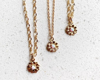 Collier opale tournesol 14 carats, collier marguerite à superposition délicat, pierre précieuse naturelle, pierre de naissance d'octobre, cadeaux pour elle