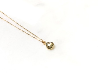 Labradorite Necklace, 14k Gold Filled Chain, Dainty Teardrop Natural Gemstone Minimalist Necklace, Crystal Birthstone Jewelry, Gifts for Her