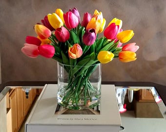 Centro de mesa con flores artificiales de tacto real - Arreglo floral naranja/rojo - Arreglo - Arreglo de seda artificial - Tulipanes rosas - Tulipanes de tacto real