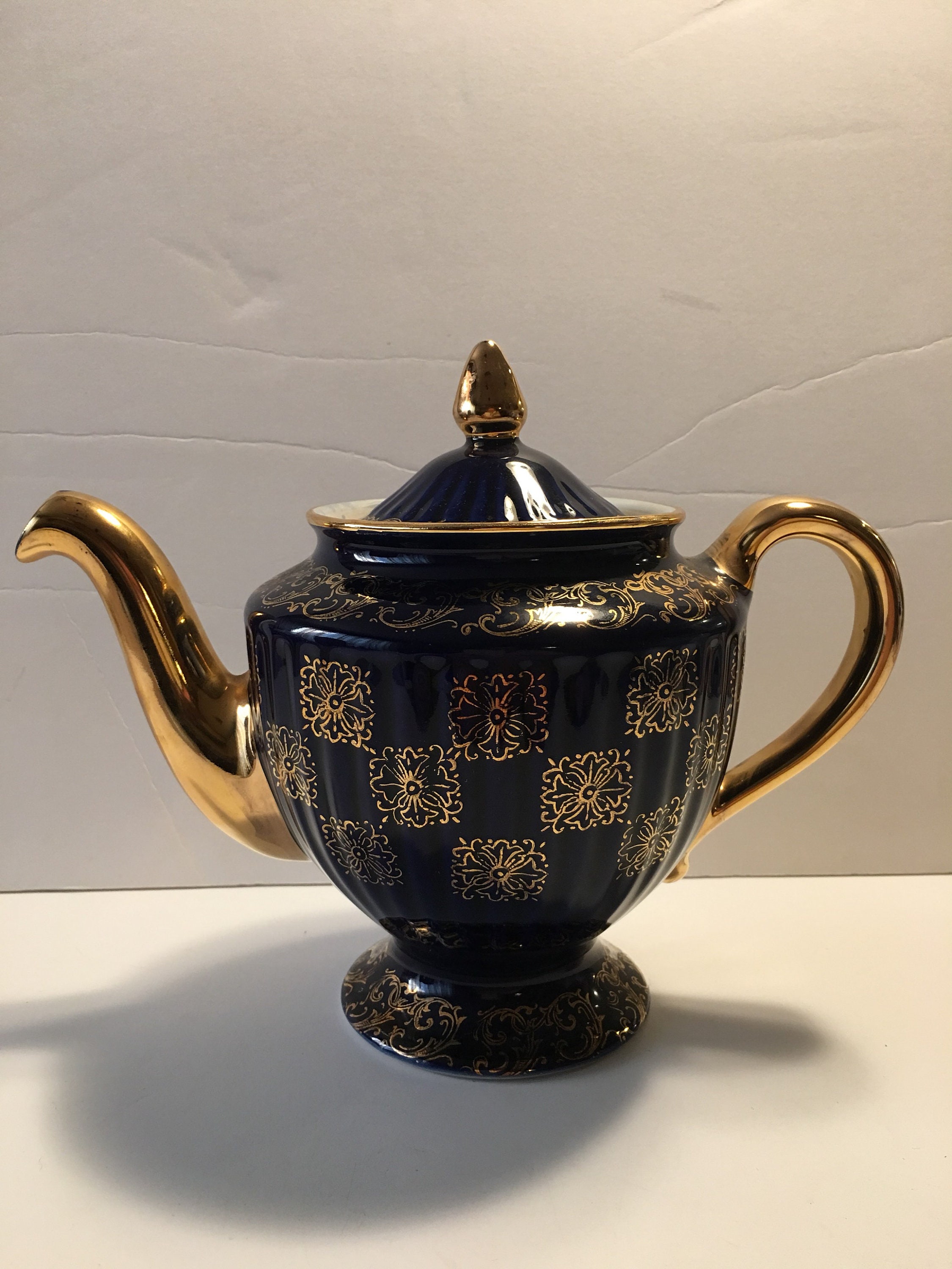 Vintage HALL COBALT BLUE AIRFLOW TEAPOT 6 CUP ART DECO GOLD TRIM Made