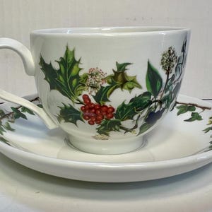 Portmeirion “The Holly and the Ivy” Teacup and Saucer