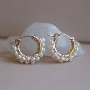 Pearl hoop Earrings, white pearl earrings, Pearl Circle Hoop Earrings, Delicate Hoops, Beaded Pearl Earrings,