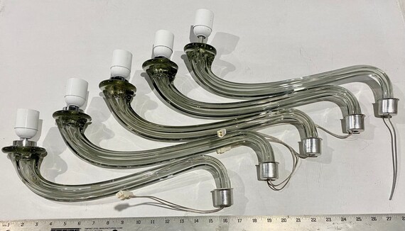 A Large Donghia 15 Arm Murano Glass Chandelier A Large Donghia 15 Arm Murano Glass Chandelier