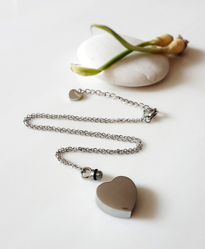 Urn Pendant Custom Mom Dad Urn Necklace Memorial Ash Keepsake Jewellery Remembrance Necklace Ash Holder Necklace Cremation Necklace