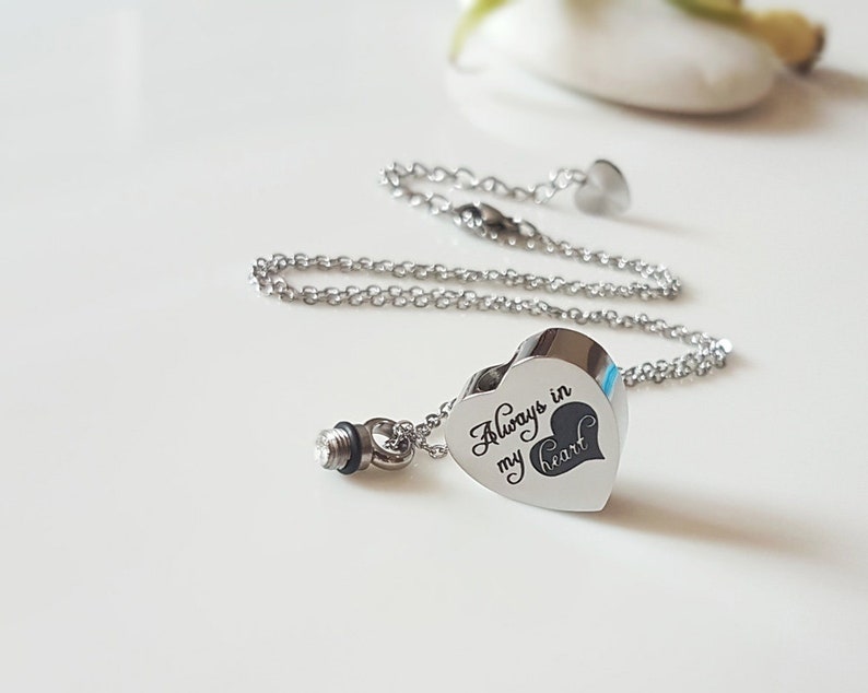 Urn Pendant Custom Mom Dad Urn Necklace Memorial Ash Keepsake Jewellery Remembrance Necklace Ash Holder Necklace Cremation Necklace