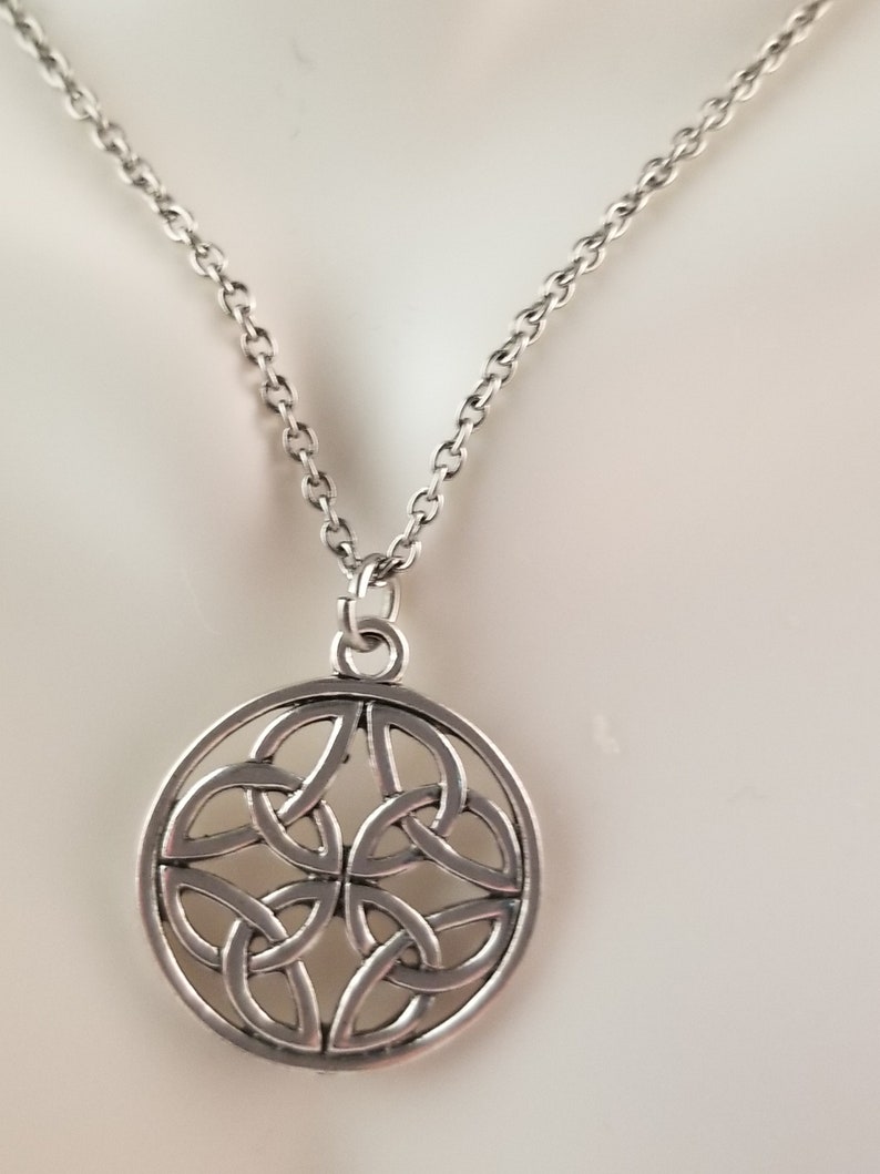 Beautiful Celtic Knot Wiccan Necklace Wicca Jewelry Pagan - Etsy