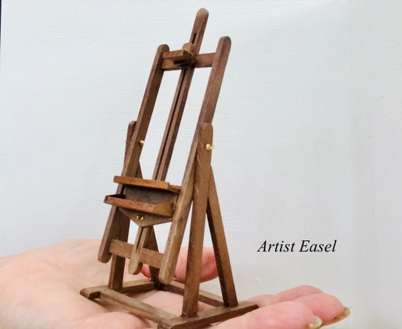 Miniature 1:12 Artist Easel in American Walnut -  Sweden