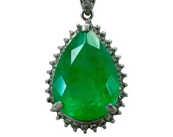 Colgante con halo de platino con diamante y esmeralda colombiana con certificación GIA de 4,17 quilates