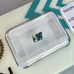 NATURAL IGI Certified Bi Colour Blue Yellow Sapphire 0.53ct Fancy TRAPEZE Cut