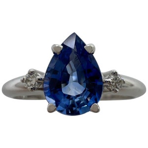 Cornflower Blue 1.00ct Ceylon Sapphire and Diamond 18k White Gold Trilogy Ring