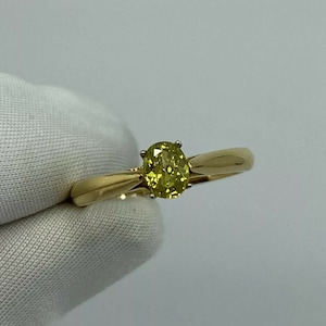 FINE Fancy Vivid Yellow Green Diamond 0.51 Carat Solitaire 18 Karat Gold Ring