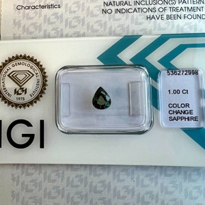 1.00ct UNIQUE Colour Change Sapphire Pear Cut Yellow Purple Blue IGI CERTIFIED